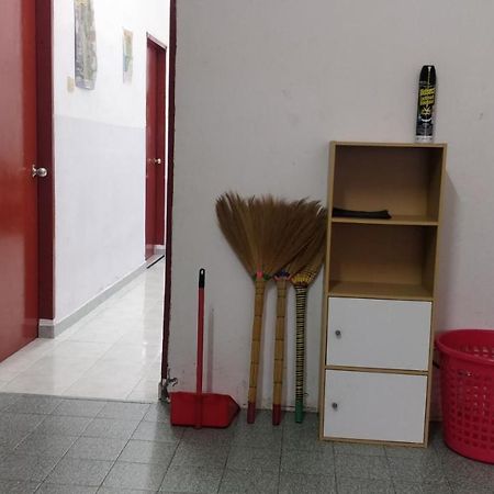Homestay Budget Lenggong Kampong Ulu Jepai Экстерьер фото